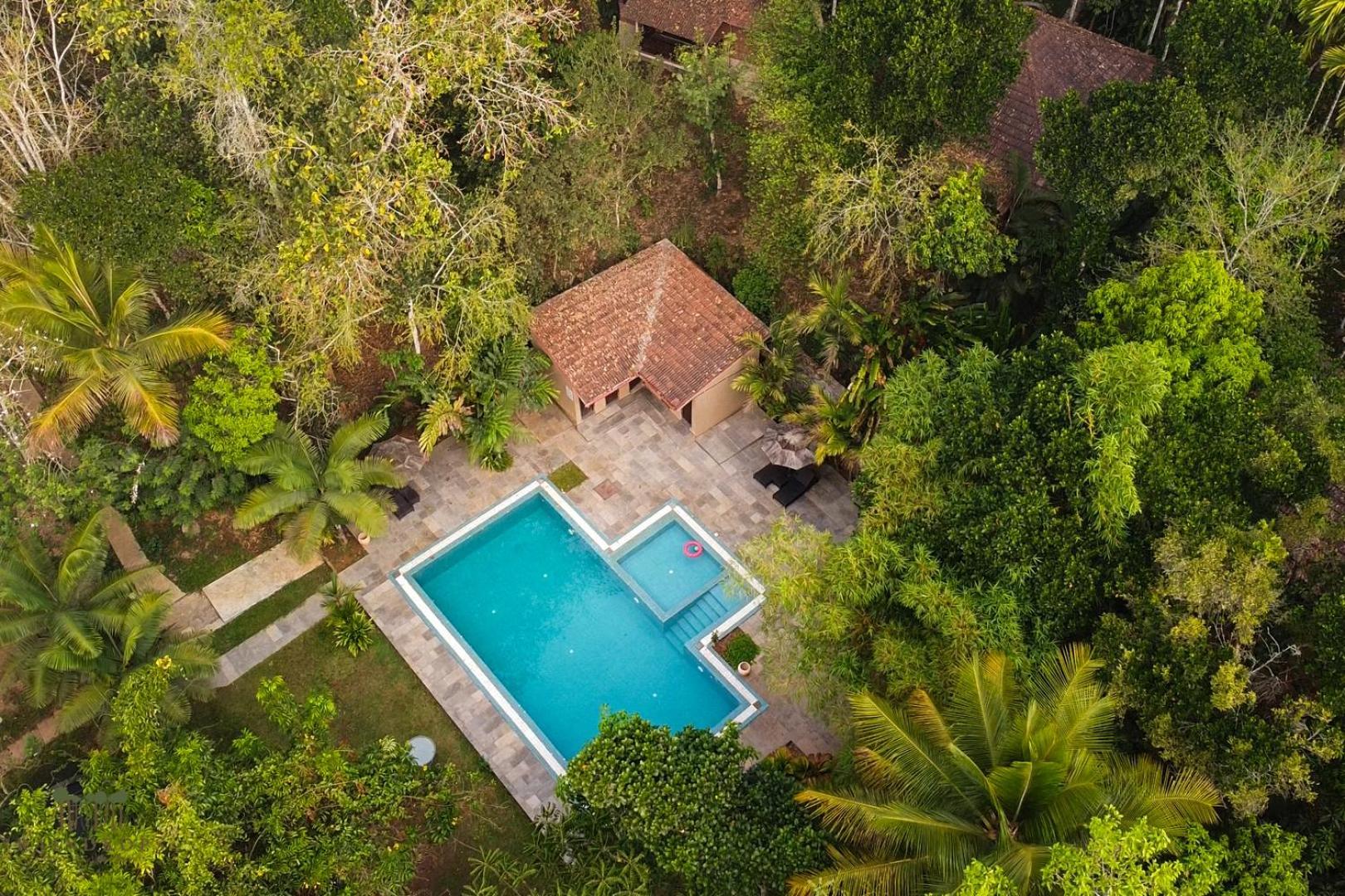 Raindrops Resorts Wayanad Sultan Bathery Exterior photo