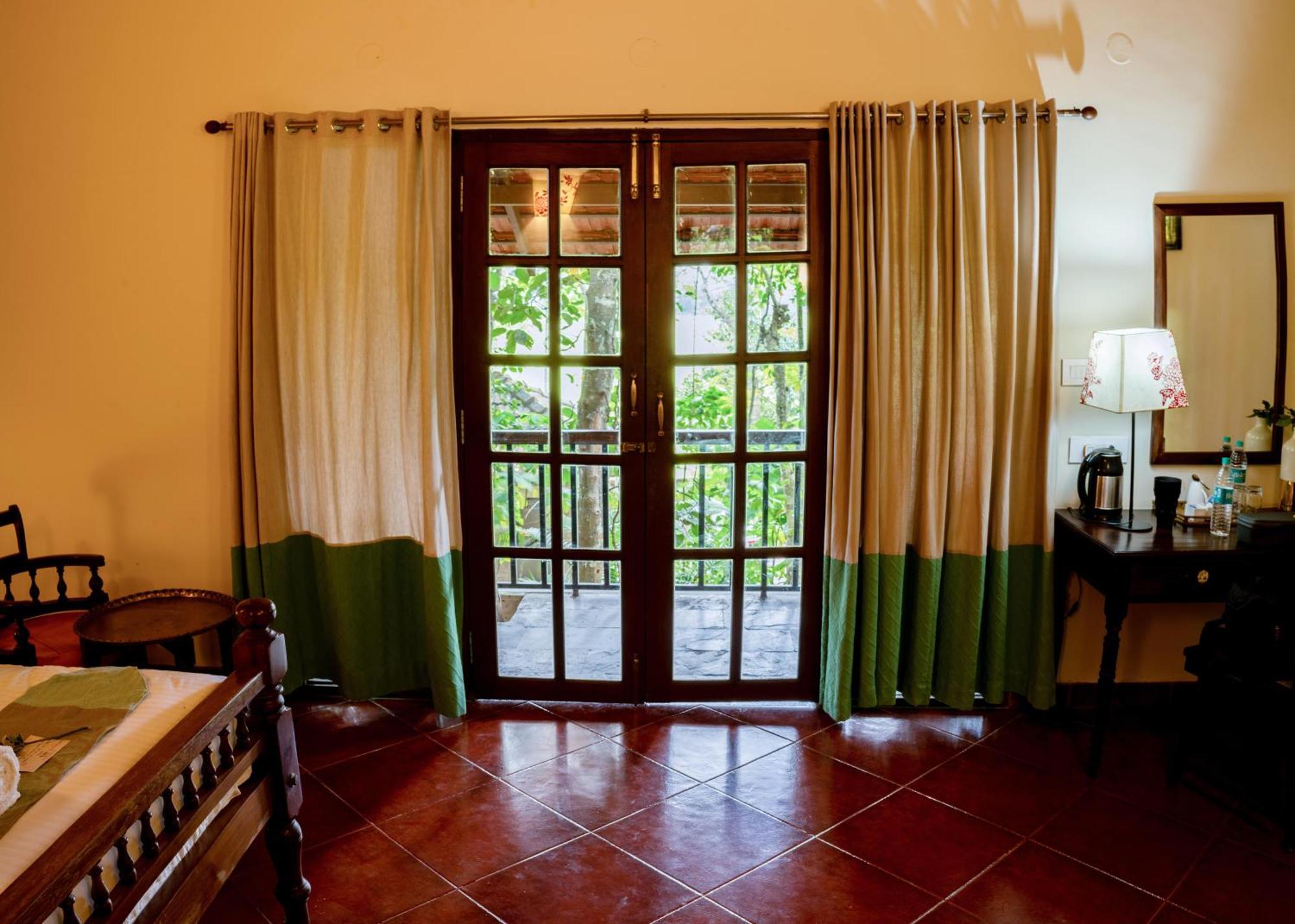 Raindrops Resorts Wayanad Sultan Bathery Exterior photo