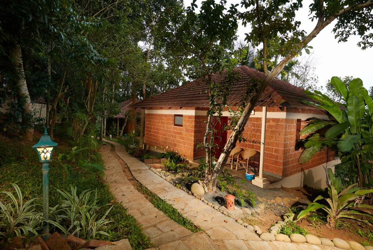Raindrops Resorts Wayanad Sultan Bathery Exterior photo